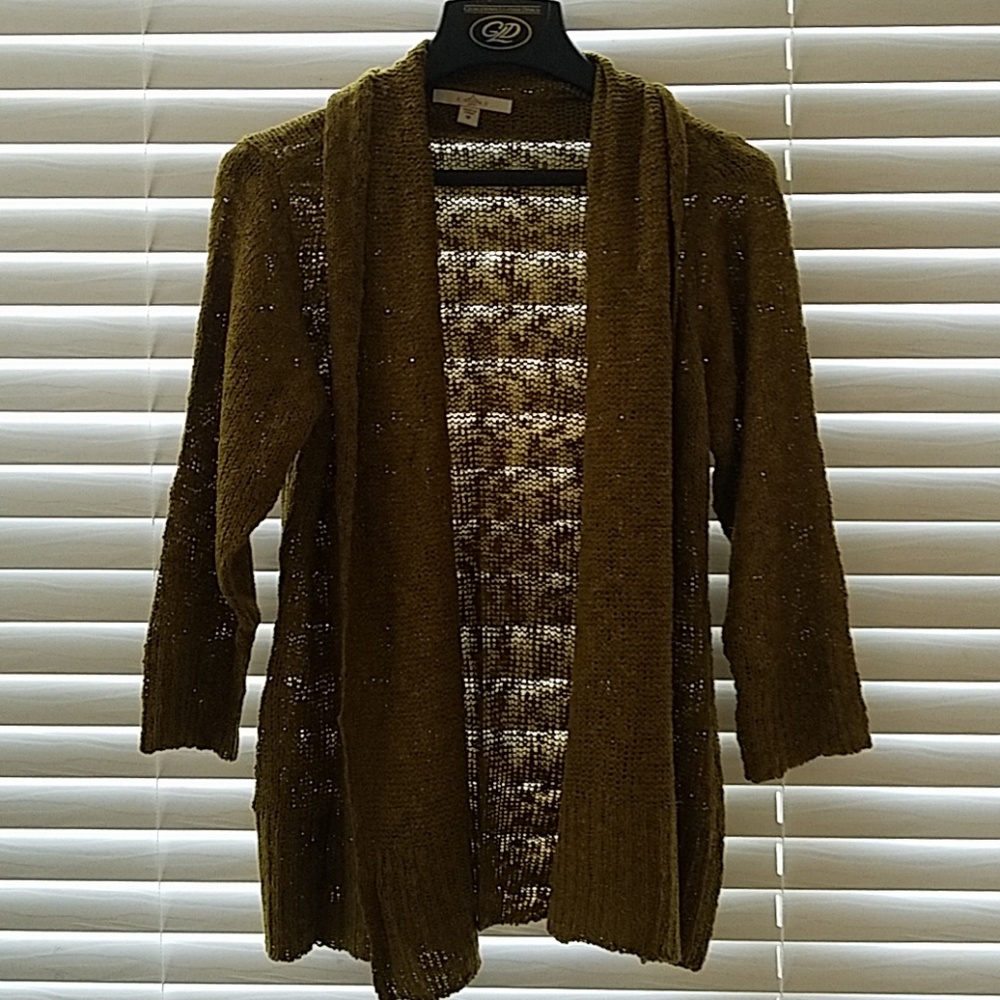 Cardigan sweater